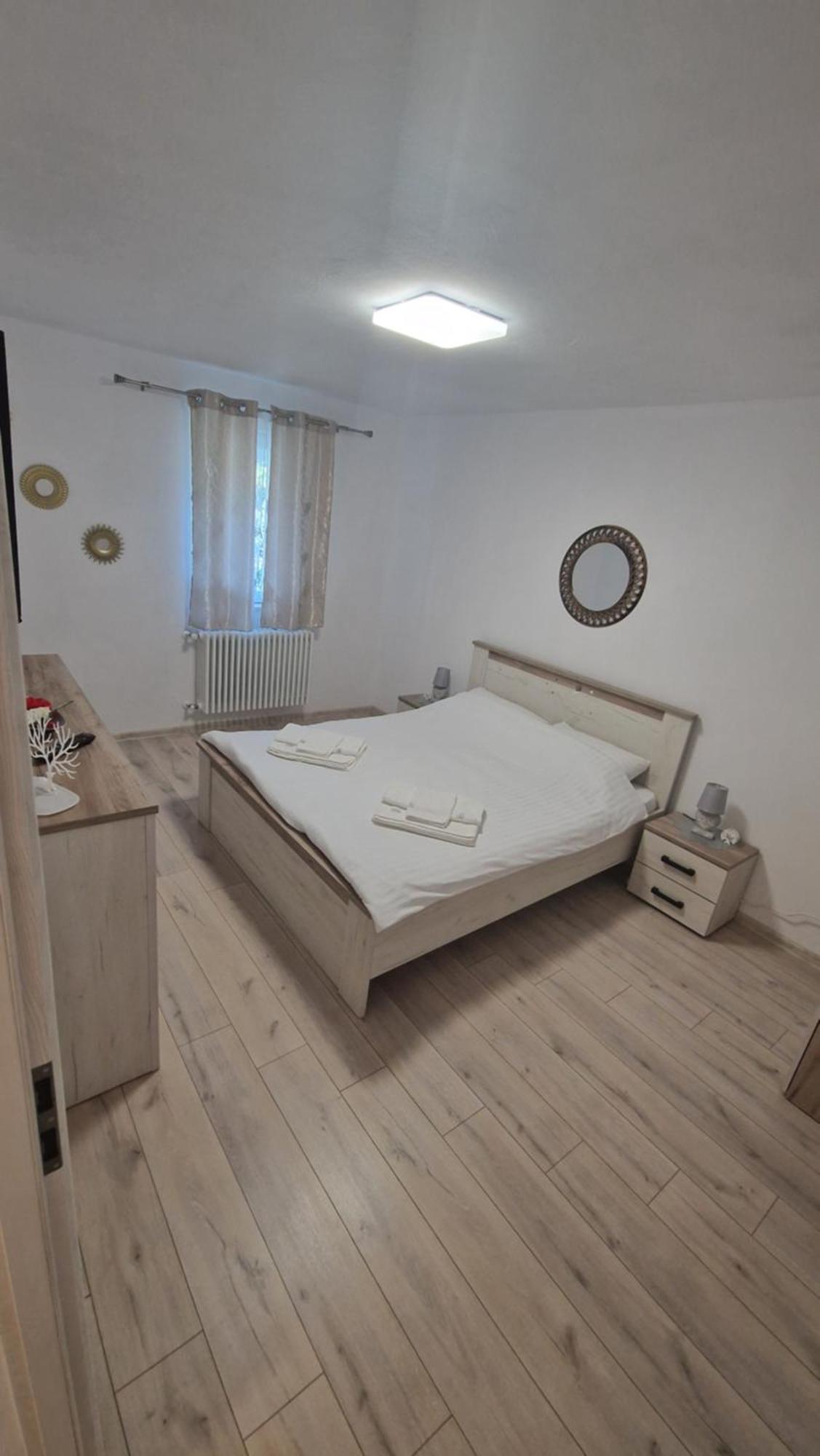 Apartament Coco Codlea Dış mekan fotoğraf